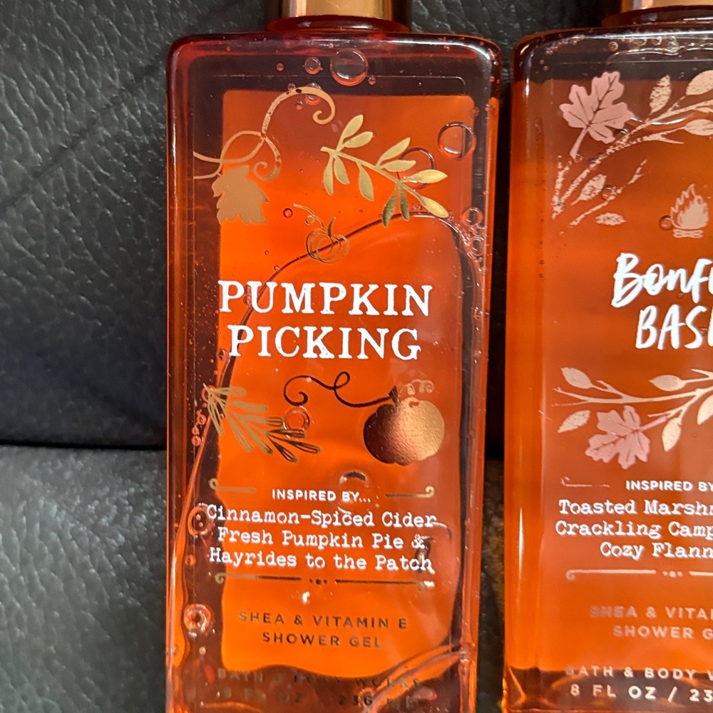 Bath and body shower gel set in pumpkin picking and bonfire bash - Picture 2 of 6